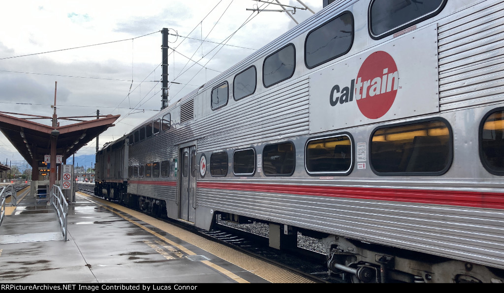 Caltrain 3812